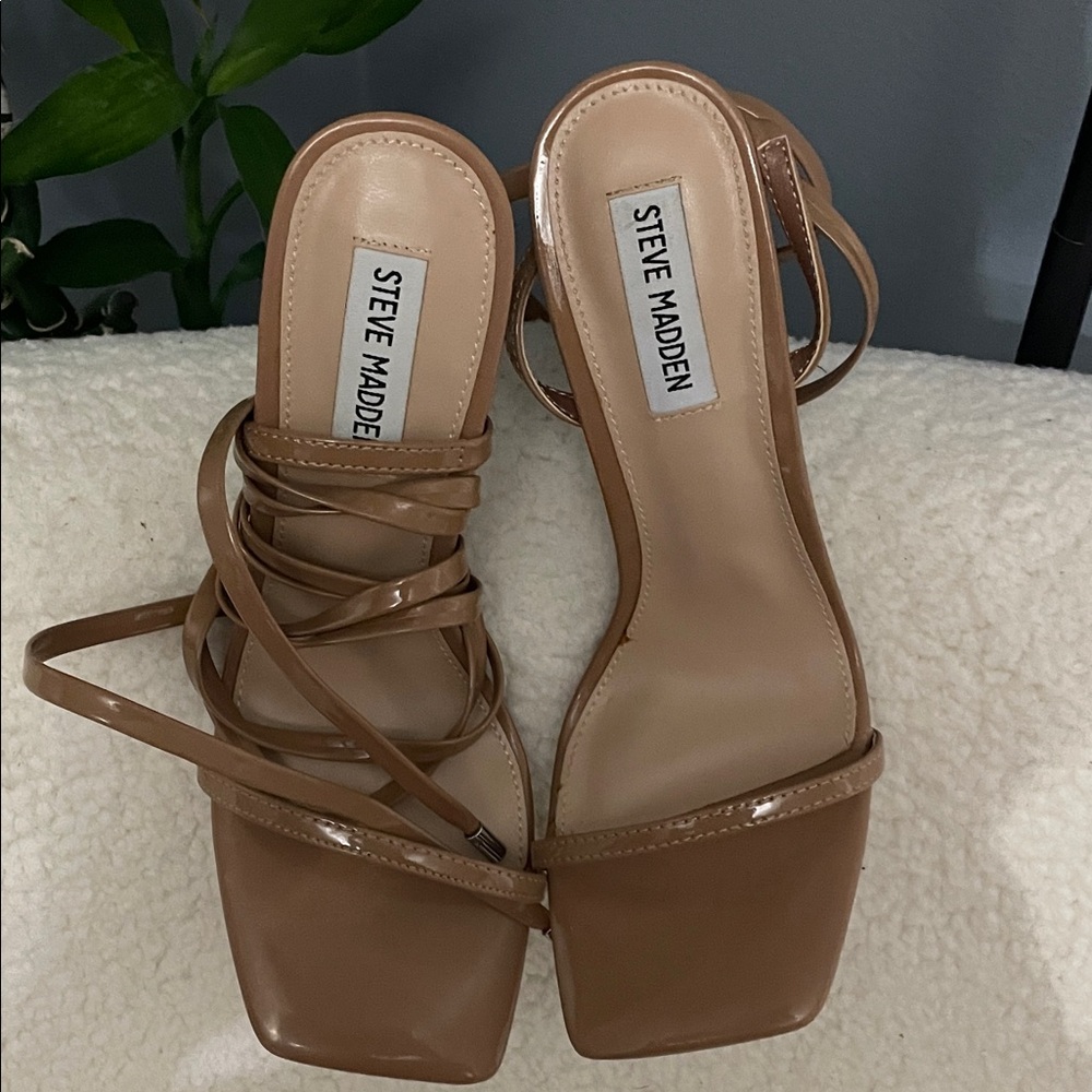 Steve Madden Tan Strappy Heels - Never Worn! Sz 8